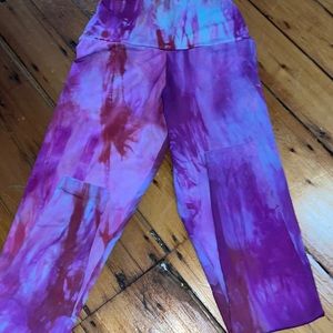 Booty by Brabrabts marble tie dye leggings